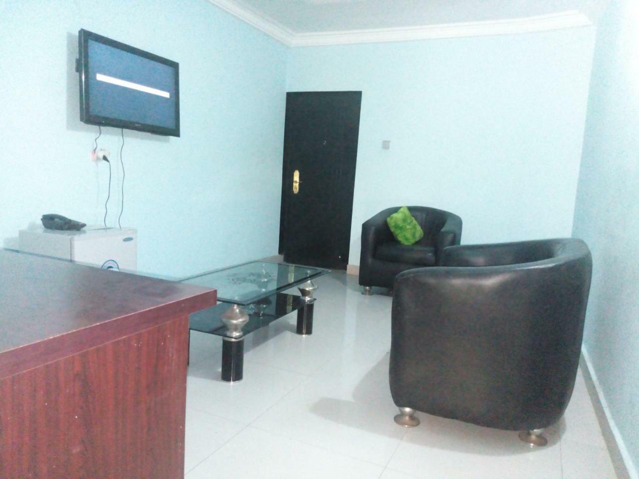 Flamingo Hotel Festac Town Exterior foto